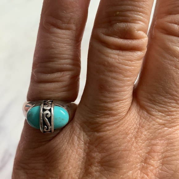Sterling Silver Ring with Turquoise stone - size 6 - Picture 11 of 12